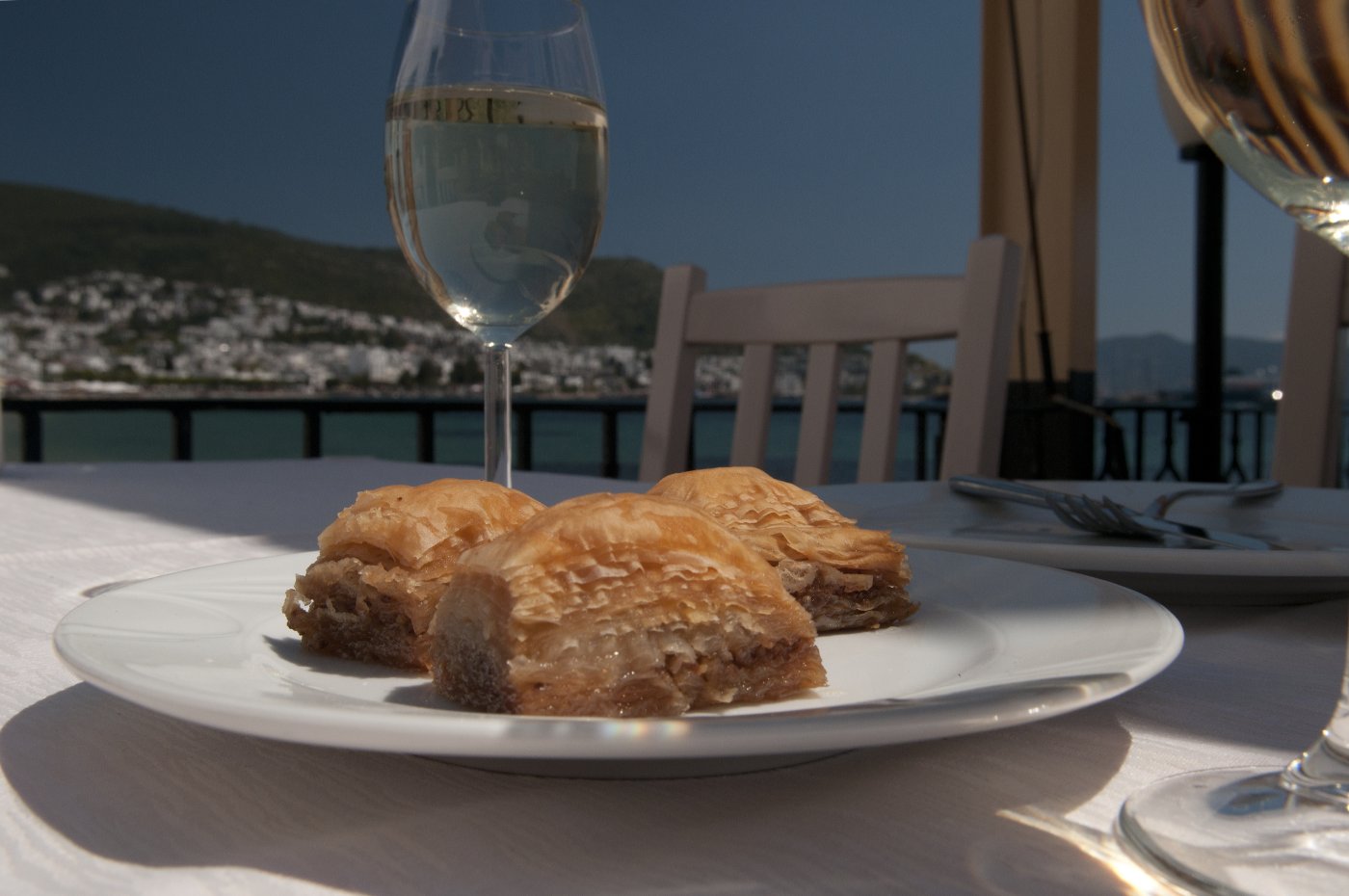 Milano Cafe & Nargile baklava tatlısı